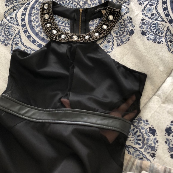 Dress - Picture 8 of 8